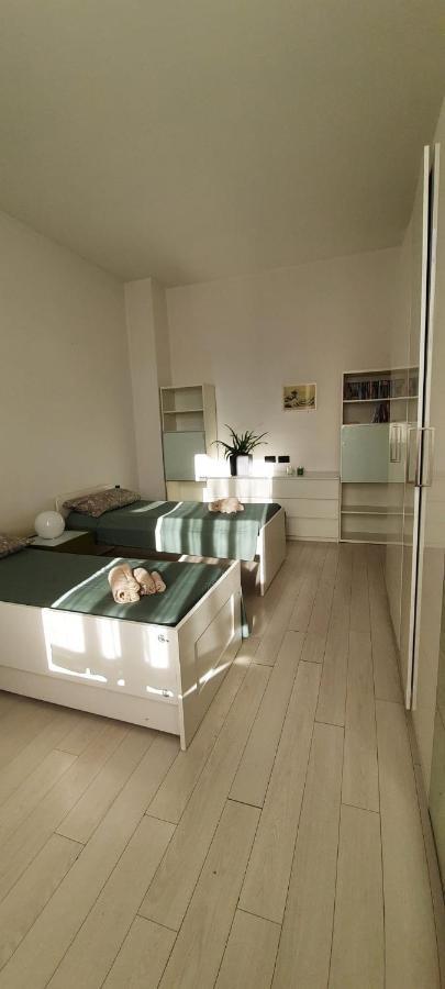 Intero Appartamento Lgbtq+ Zona Loreto Milan Bagian luar foto