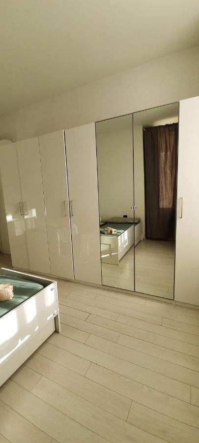 Intero Appartamento Lgbtq+ Zona Loreto Milan Bagian luar foto